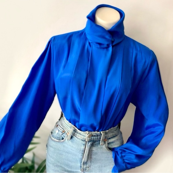 v i n t a g e :: Draped Pleated High Neck Satin Blouse - Picture 11 of 13